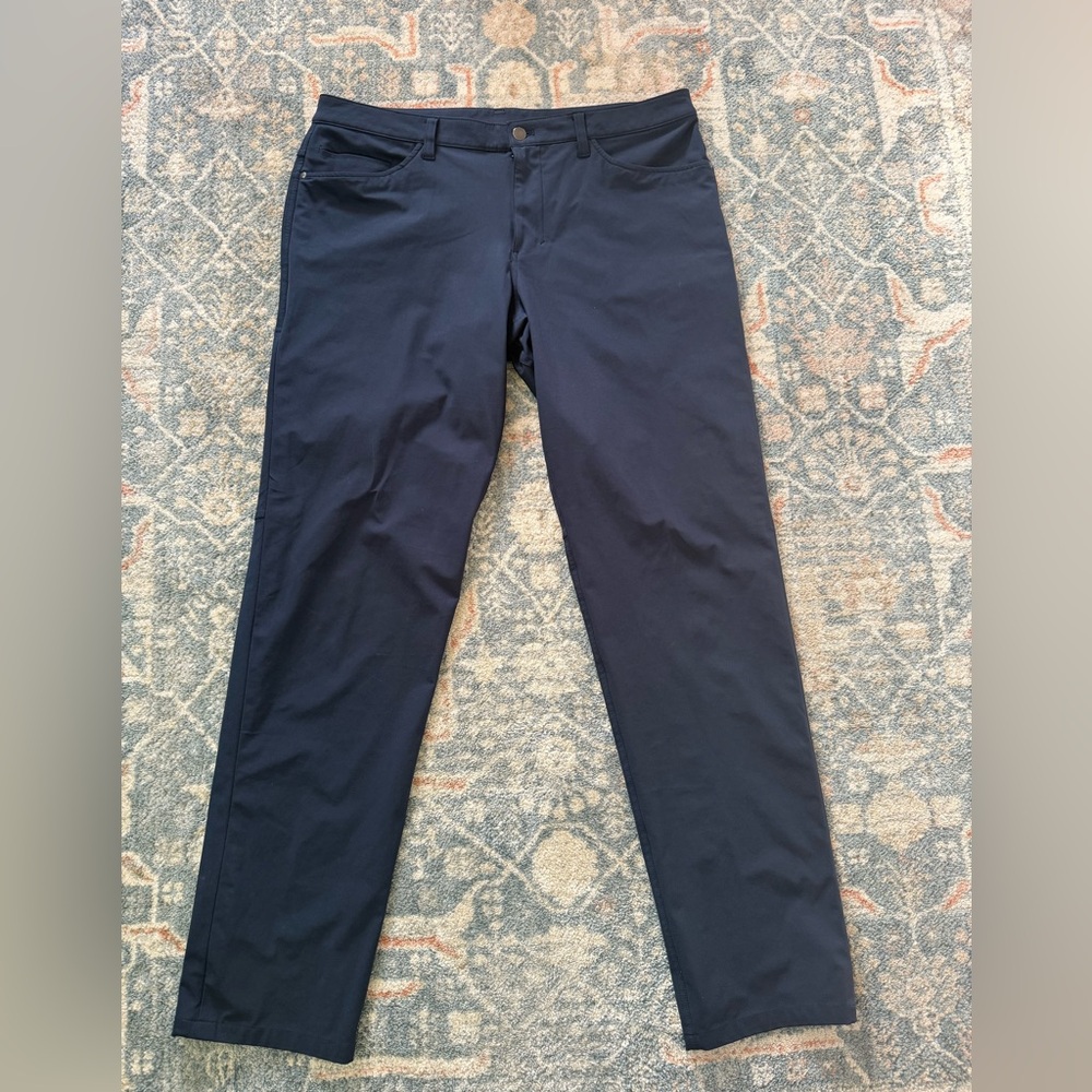 Lululemon ACE Classic 5 pocket mens pants. Like new.